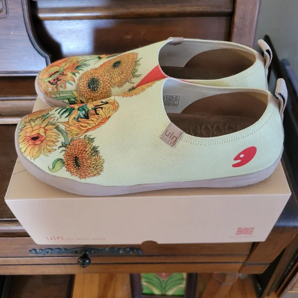 UIN Sunflower Canvas Slip-Ons - Yellow and Orange - Picture 2 of 7